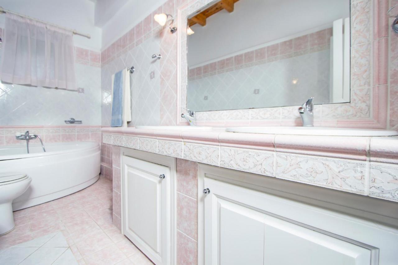 Villa Victoria Corfu Ágios Matthaíos エクステリア 写真