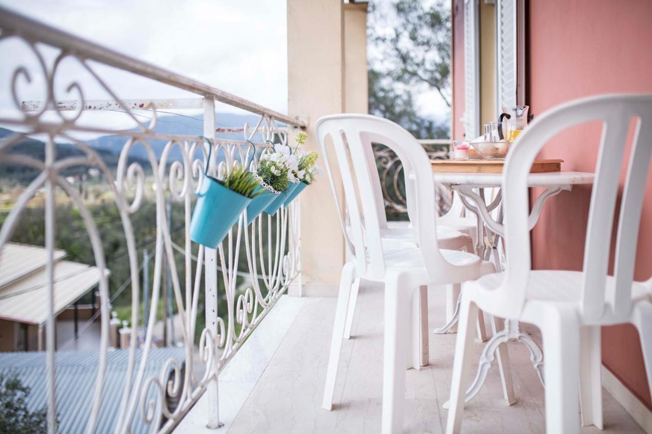 Villa Victoria Corfu Ágios Matthaíos エクステリア 写真